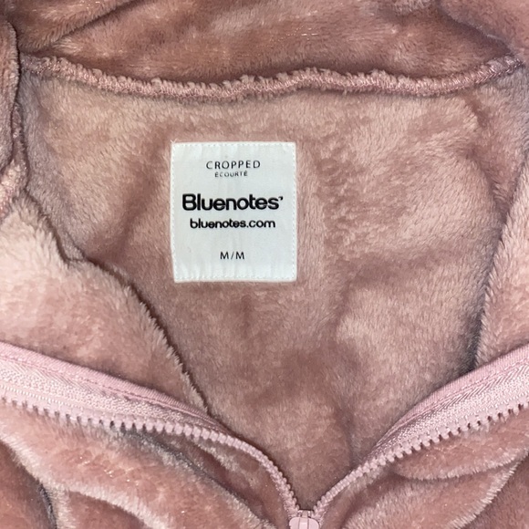 super soft pink cropped sweater Size medium from bluenotes - Picture 2 of 3